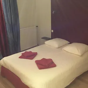 Hotel La Chataigneraie Uzer (Ardeche)